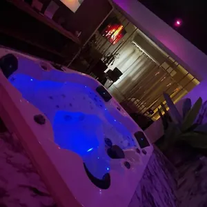 Why Not Jacuzzi Arles